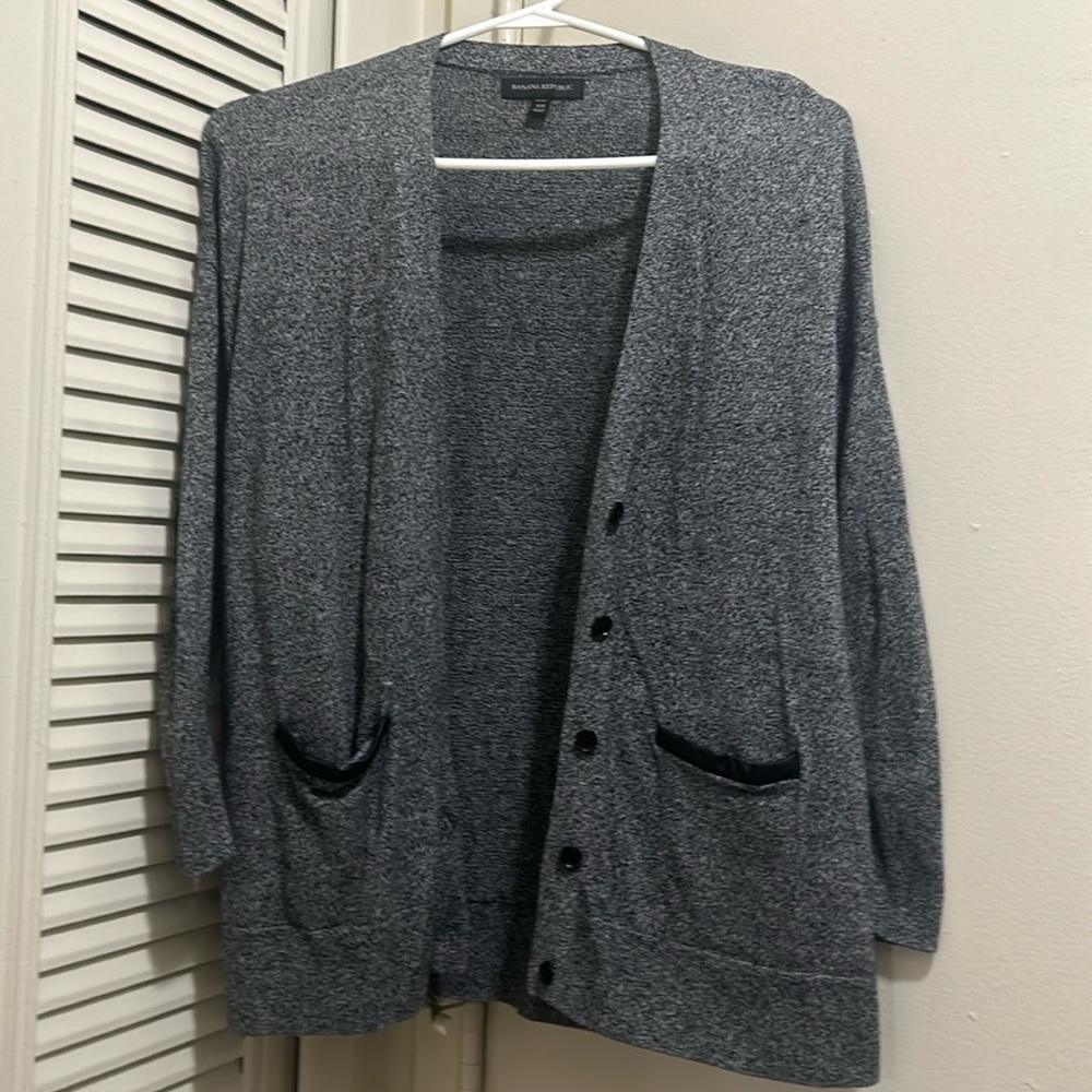 Banana Republic XS Gray Cardigan sweater